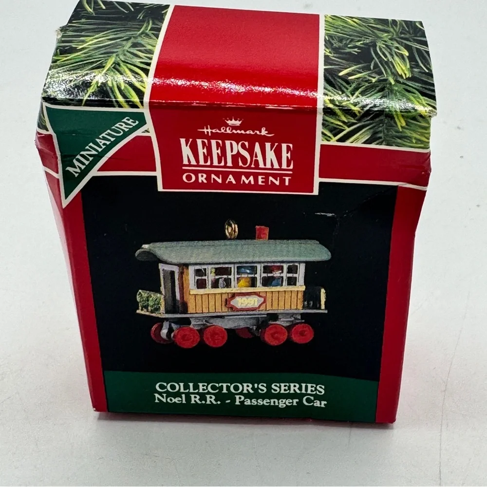 Hallmark 1991 Miniature NOEL R.R. Series Passenger Car Ornament